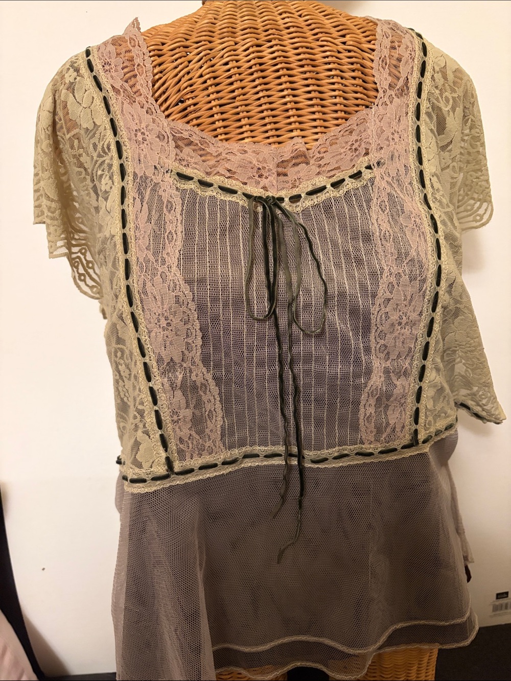 Dolce Cabo Lace Overlay Chemise Blouse in Beige and Taupe